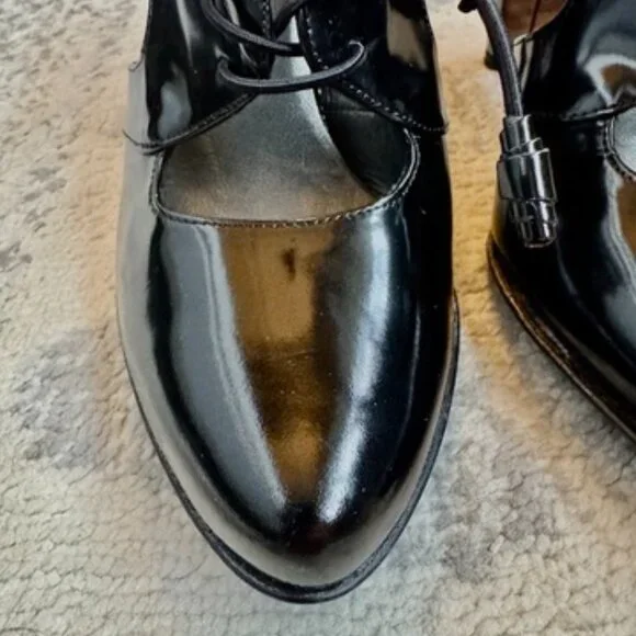 Stuart Weitzman Black Patent Leather T Strap Oxford Wood Heels - Picture 9 of 14